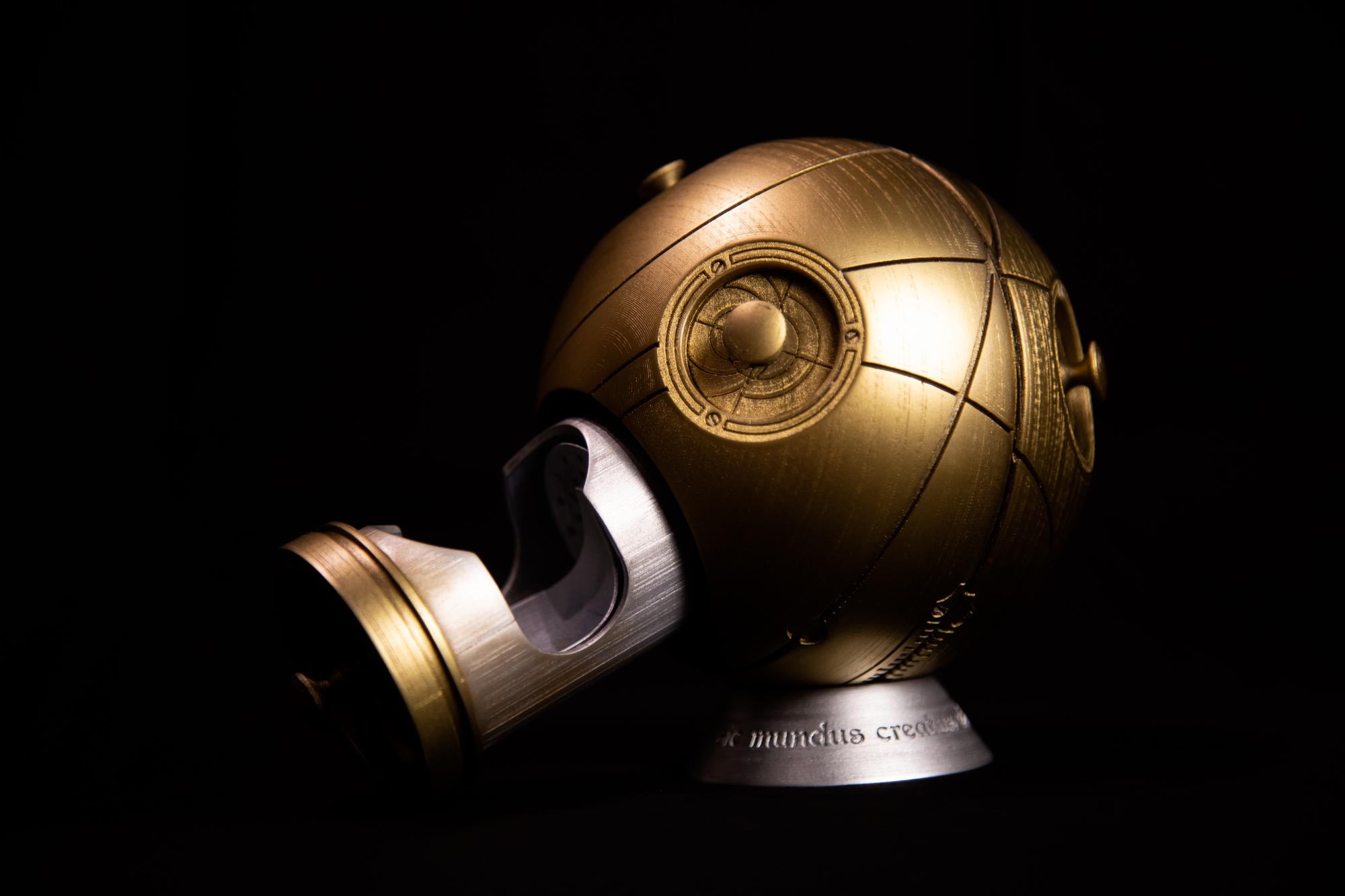 Time travel sphere detail